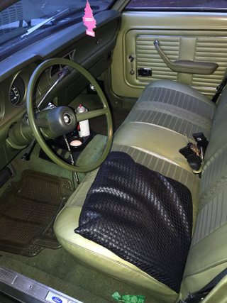 Illustration for article titled For $3,500, Could This 1976 Ford Maverick Turn You Into A Nonconformist?